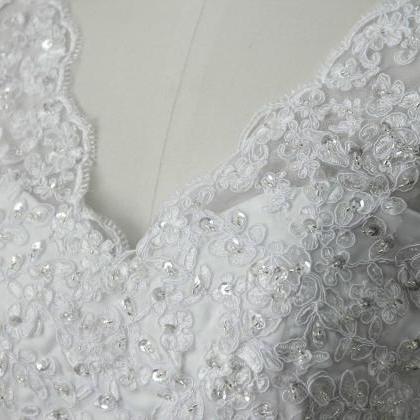 V-neck Lace Wedding Dress Ivory Mermaid Wedding..